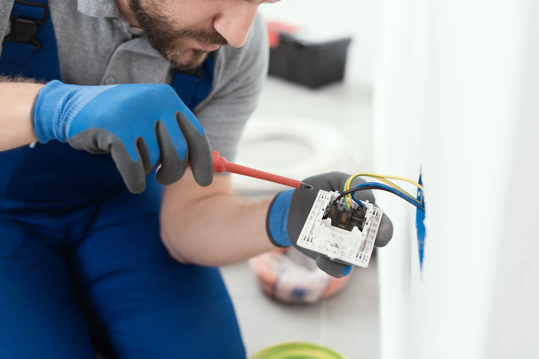 Slide of Electricians Services