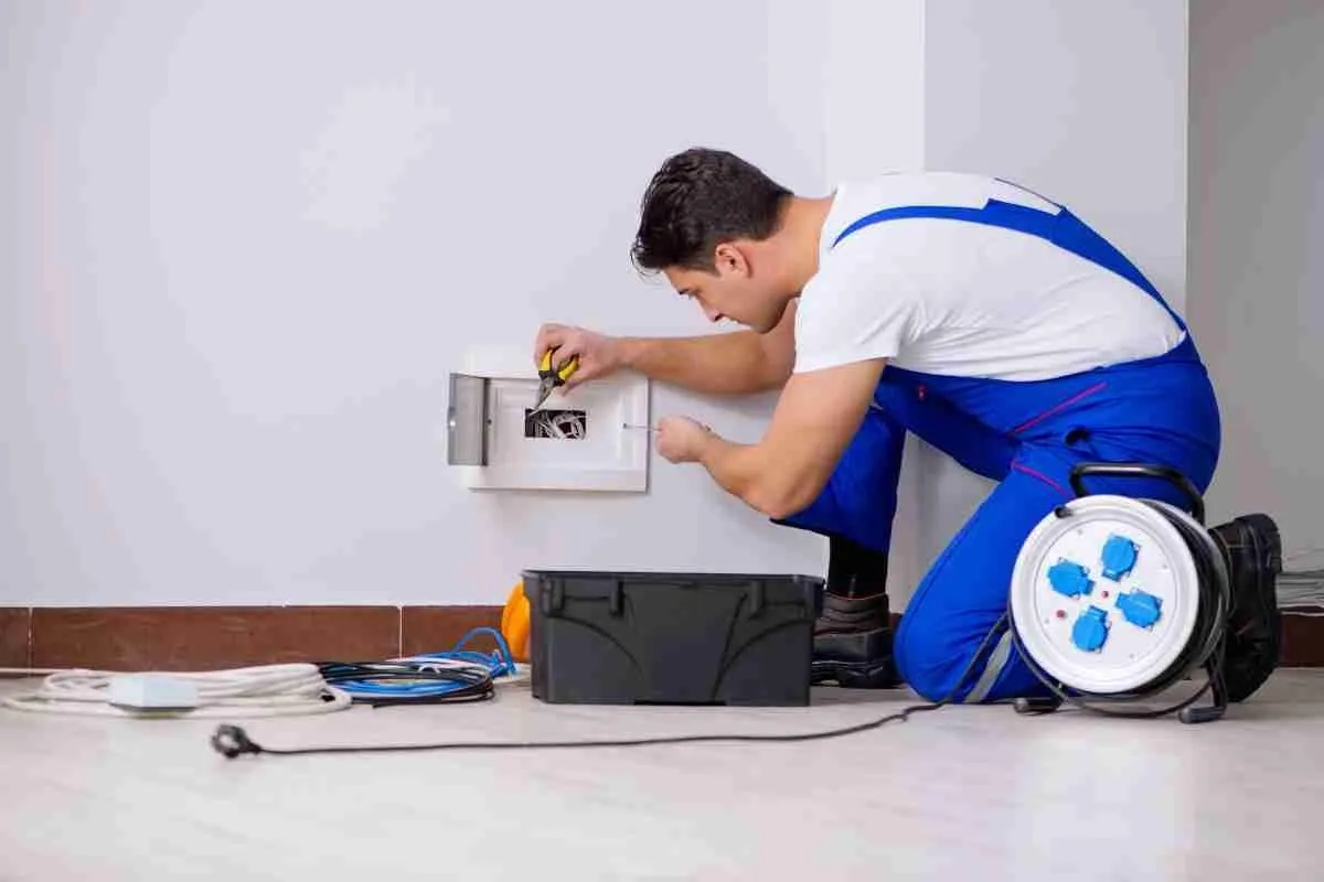 Slide of Electricians Services