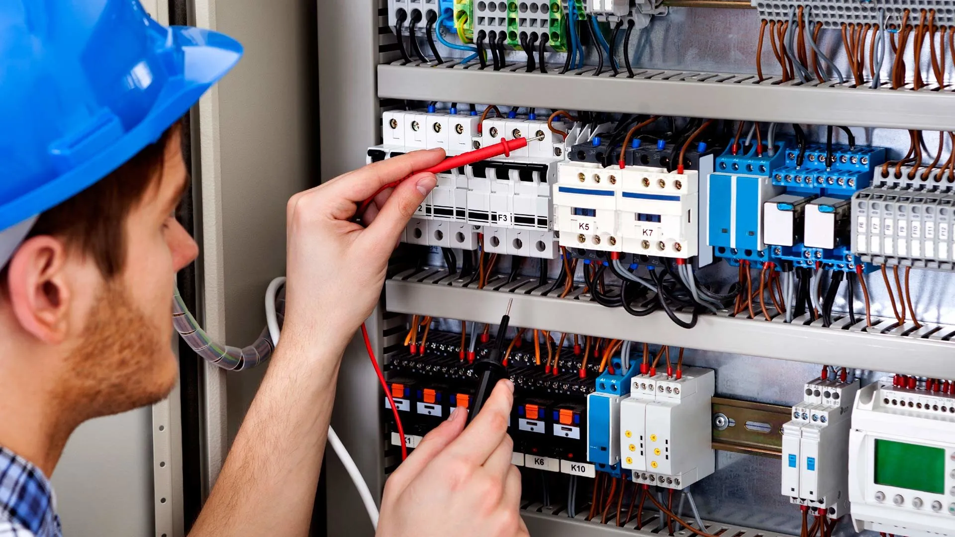 Slide of Electricians Services